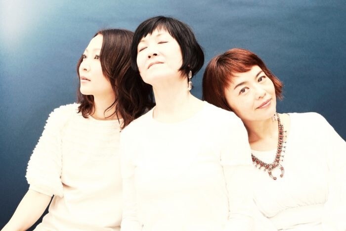 90年代ガールポップシーンを牽引した加藤いづみ、和 -IZUMI-（橘いずみ